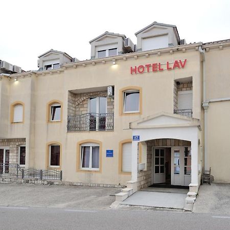 Hotel Lav ネウム エクステリア 写真