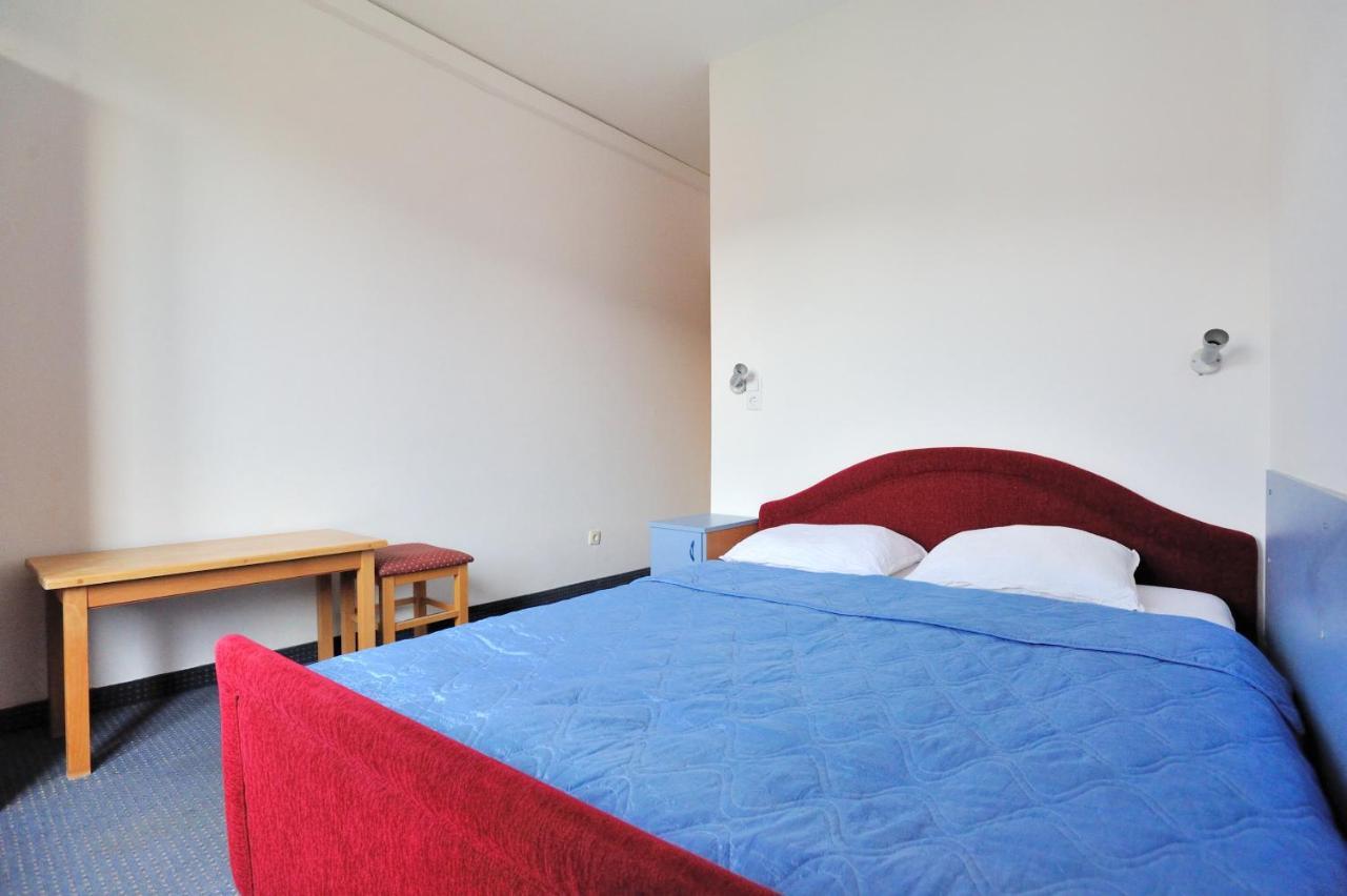 Hotel Lav ネウム エクステリア 写真